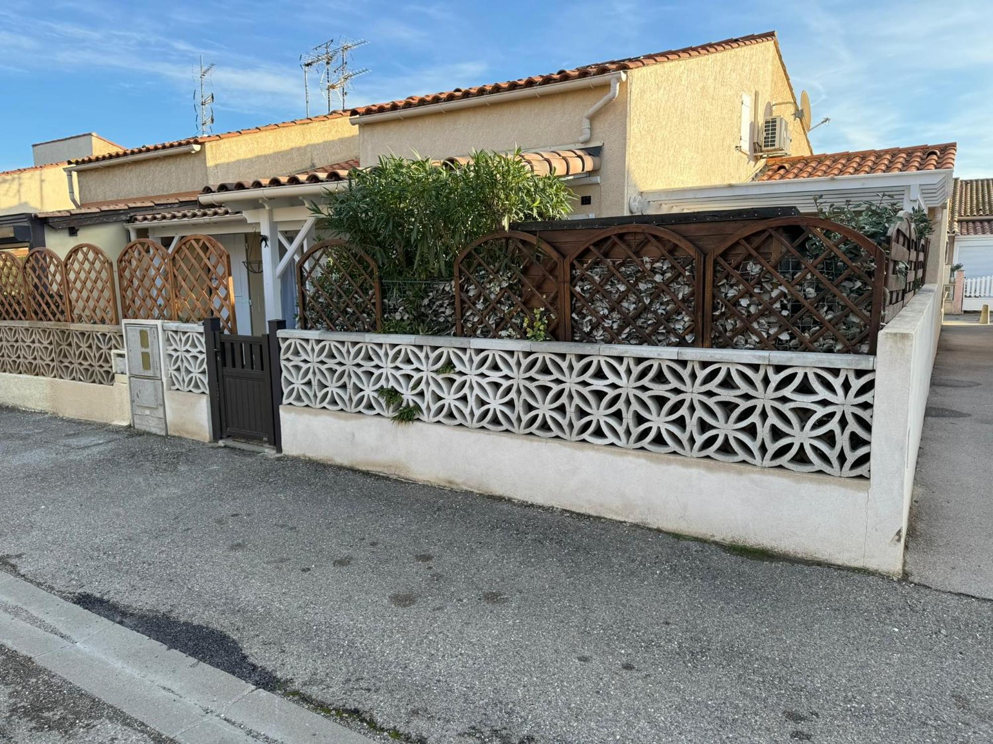 Maison Tout Confort, Bord De Mer Avec Parking Prive Gruissan Exterior photo