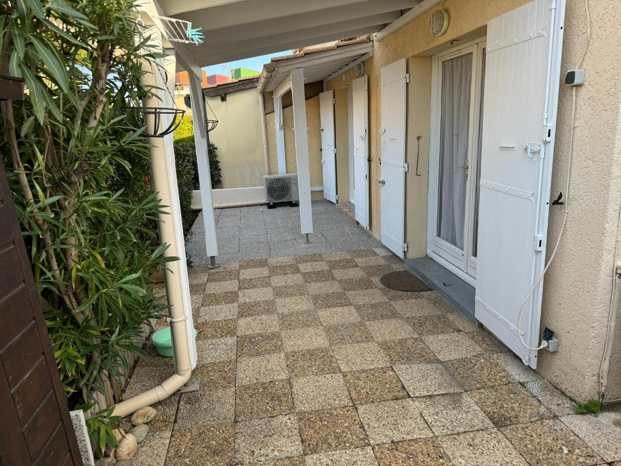 Maison Tout Confort, Bord De Mer Avec Parking Prive Gruissan Exterior photo